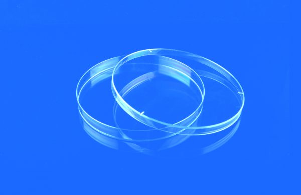 150 x 25 mm, Sterile, High clarity, Polystyrene flat transparent surface for distortion-free observation